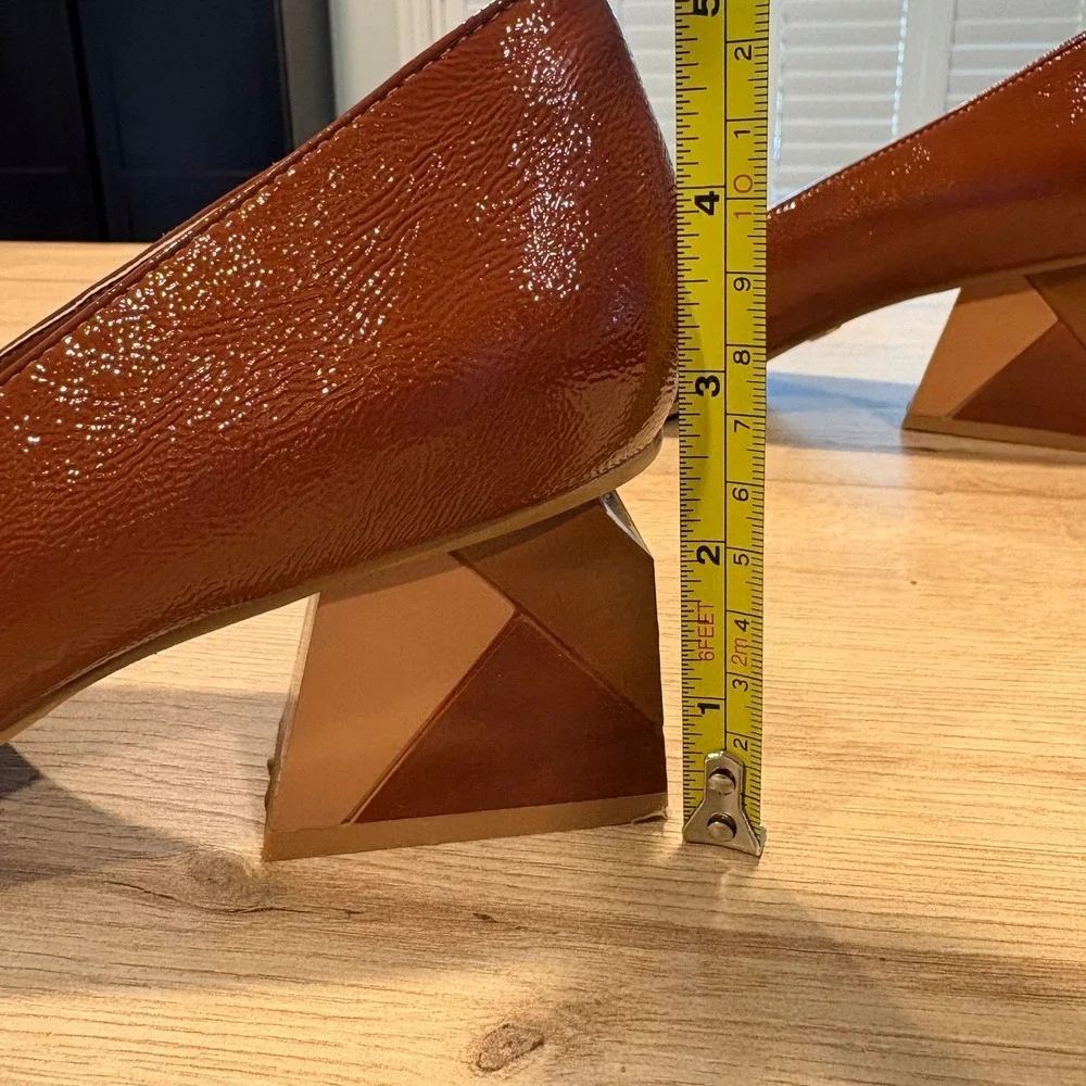 Ninety Union Womens Brown Colorblock Patent Geometric Block Heel Square Toe Pump